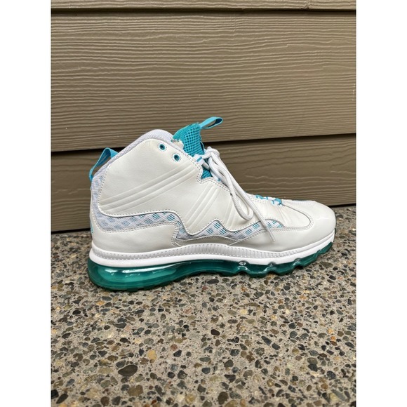 Nike Air Max Jr Chlorine Blue White 2011 Basketball 442478-100 Men's Size 10.5 - Picture 2 of 12